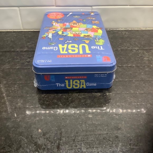 The USA Game Scholastic Trivia Family Game for Kids - Picture 4 of 5